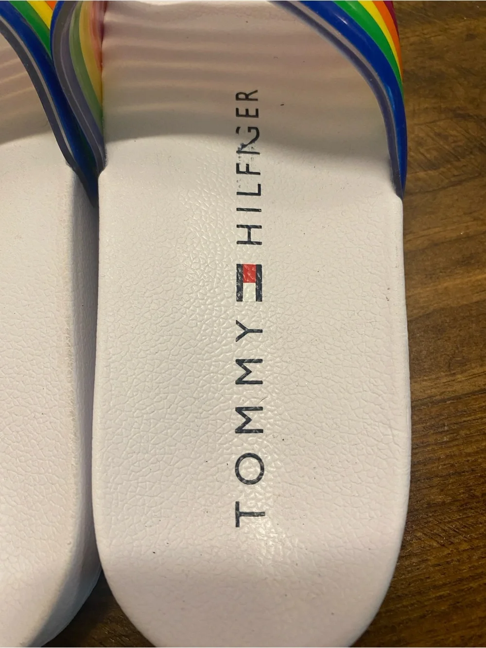 Tommy Hilfiger White Rainbow Strap Slide Sandals - Kids size 3 - Picture 7 of 10